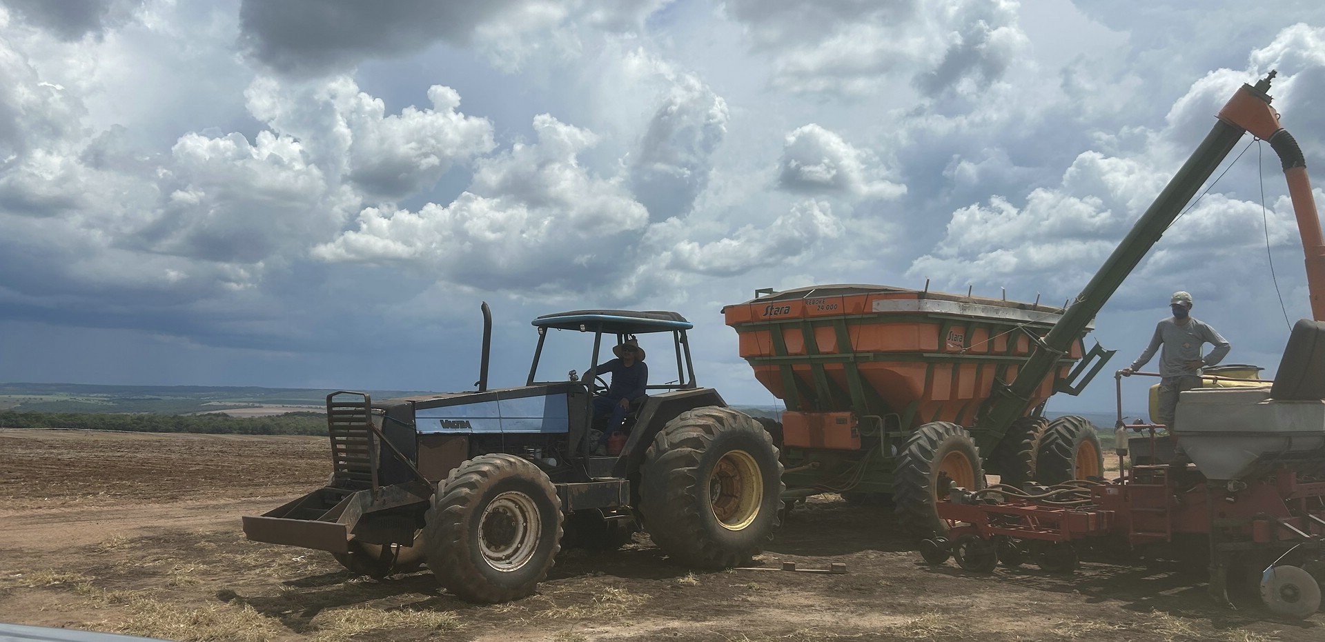 Endlose Weiten, niedrige Löhne, kaum Umweltauflagen ... Brasiliens Agrarkonzerne können ihre Überschüsse billig auf dem Weltmarkt anbieten