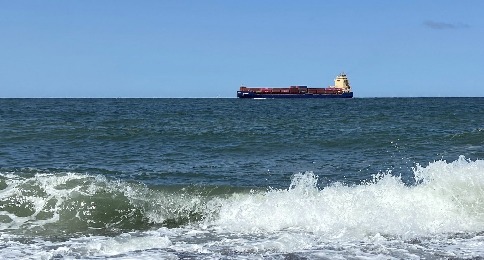 Ein Schiff wird kommen ... Autos nach Rio, Rinderhalften zuruck, die Grunen machens moglich