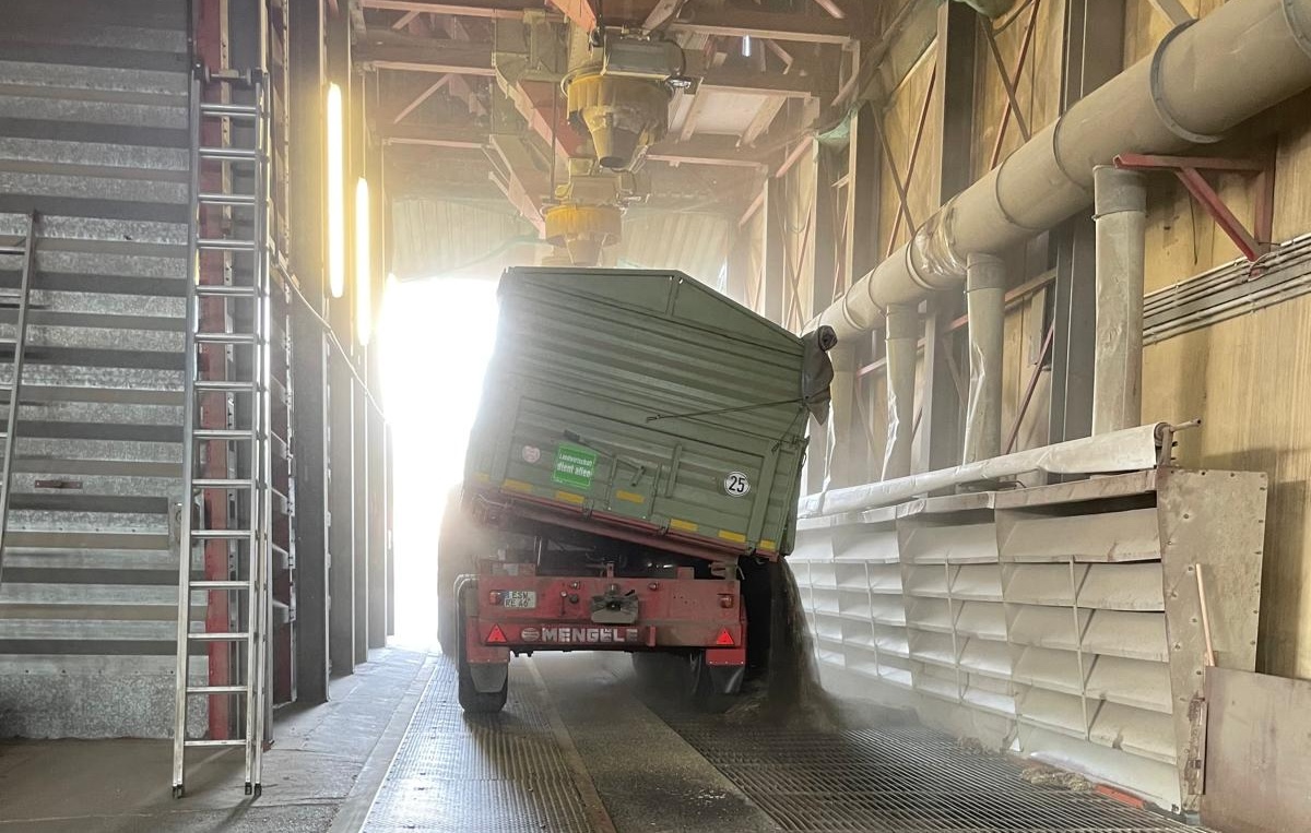 Erntegut ohne Bescheinigung ... wenn sie keinen konkreten Anlass vorbringen kann, hat die Saatgut-Treuhand keinen Anspruch auf betriebsinterne Informationen