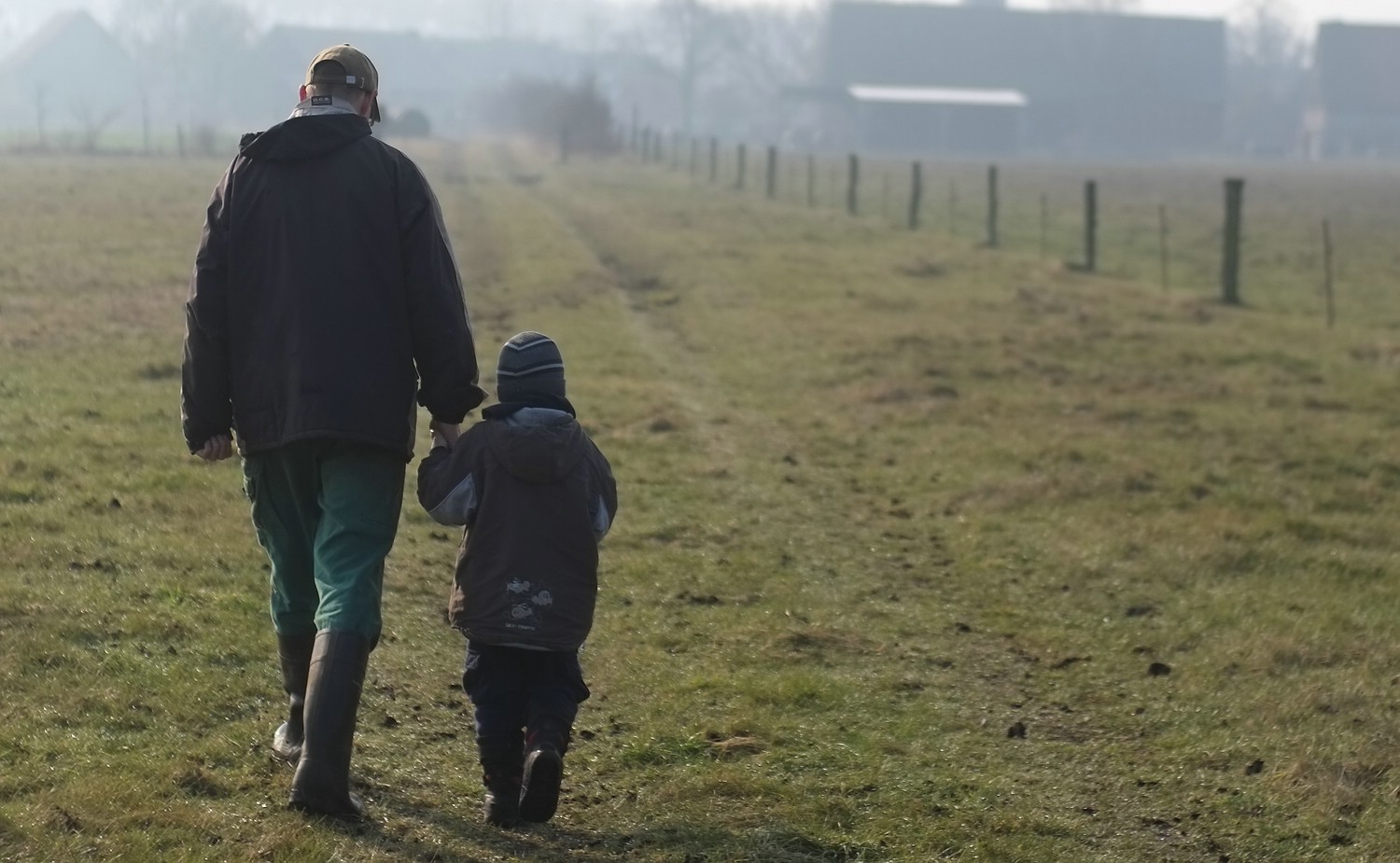 Unser Nachwuchs braucht optimale Startchancen, deshalb fordern die FREIEN BAUERN bundesweit die Einführung der Hofeordnung