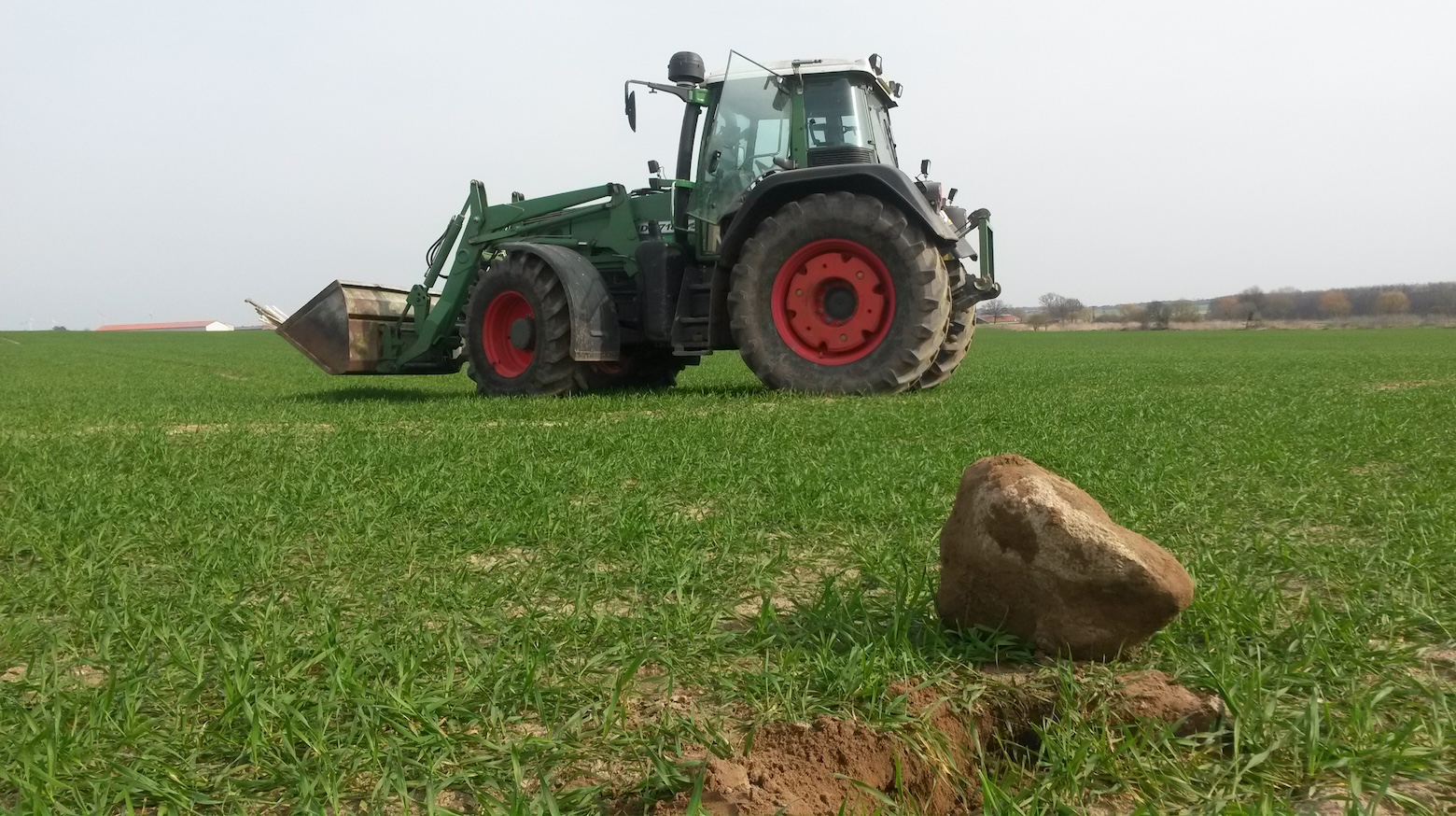 Voll versteuert in den Fruhling? Ohne Diesel bewegt sich nichts auf dem Acker